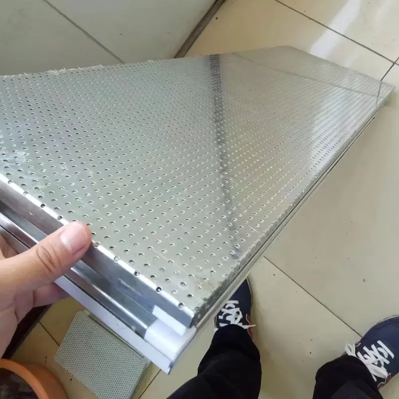 Panel Cleanroom Nyerep Swara Buatan Tangan